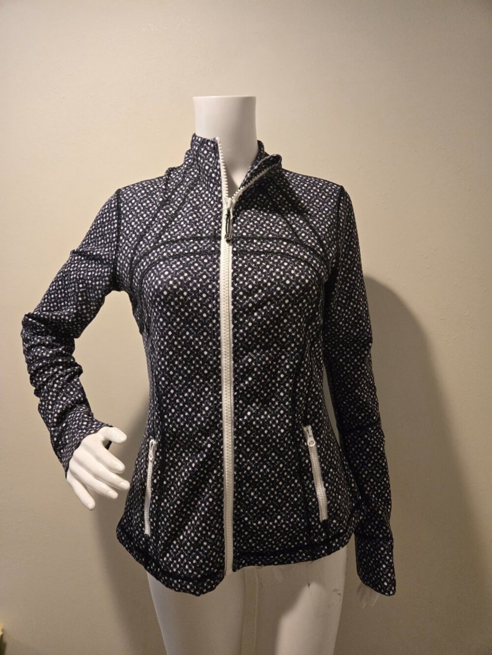 Lululemon Define Jacket Millie Mesh White Black 8 - Picture 3 of 7